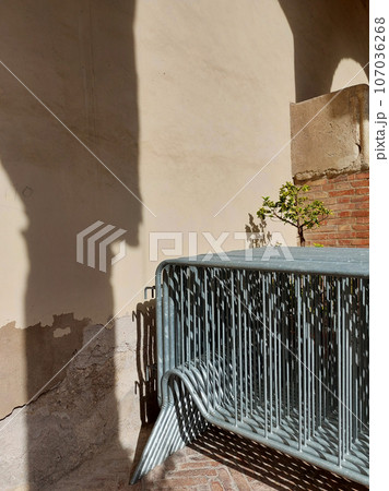 Metal fencing, barrier. Means for fencing the territory. 107036268