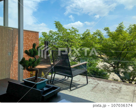 京都市の高級ホテル　ザ・リッツ・カールトン京都の客室　鴨川ビュー 107036374