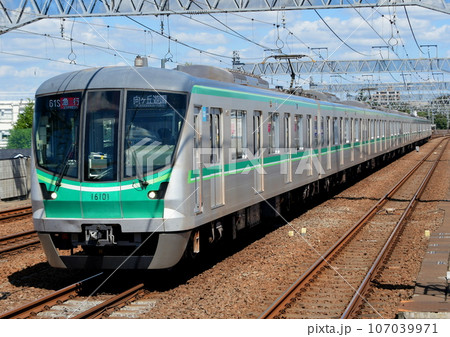 東京メトロ16000系　千代田線　小田急線直通　和泉多摩川 107039971