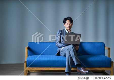 男性 ビジネス 男性 ビジネス 107043225