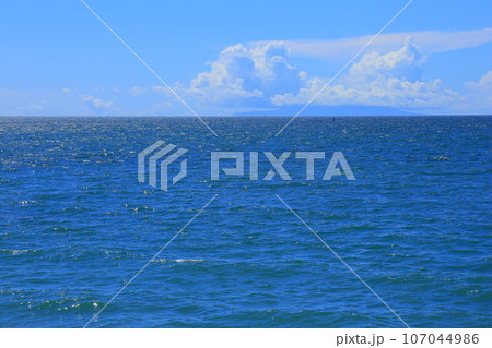 美しい海岸の風景 107044986