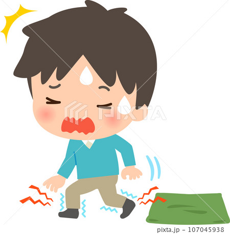 足がしびれて動けない男性 107045938