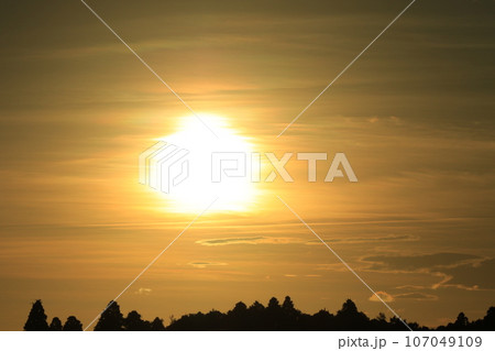 美しい夕焼け 美しい夕焼け 107049109