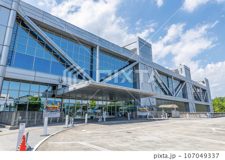 宮城県仙台市　快晴のスリーエム仙台市科学館 107049337