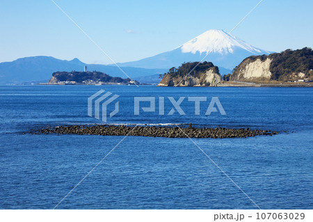 新春の和賀江島と冨士山 新春の和賀江島と冨士山 107063029