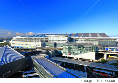 【東京都】快晴の羽田空港第3ターミナル(東京国際空港 国際線ターミナル) 【東京都】快晴の羽田空港第3ターミナル(東京国際空港 国際線ターミナル) 107066680