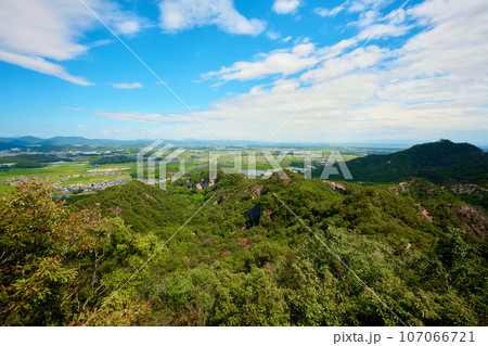 笠松山の登山道からの風景 笠松山の登山道からの風景 107066721