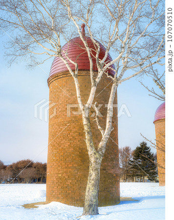 北海道根室市・雪景色の明治公園サイロ広場 / Nemuro, Japan 北海道根室市・雪景色の明治公園サイロ広場 / Nemuro, Japan 107070510