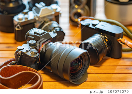 【フォトグラファー】ミラーレス一眼、デジタルカメラ、フィルムカメラ【撮影機材】 107072079