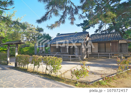 【松陰神社 (松下村塾)】 山口県萩市椿東 【松陰神社 (松下村塾)】 山口県萩市椿東 107072457