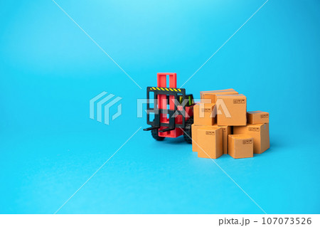 Boxes of goods and forklift. Warehouses, manufacturing facilities, and distribution centers. Inventory accuracy. Supply chain optimization. Efficient logistics and distribution systems. 107073526
