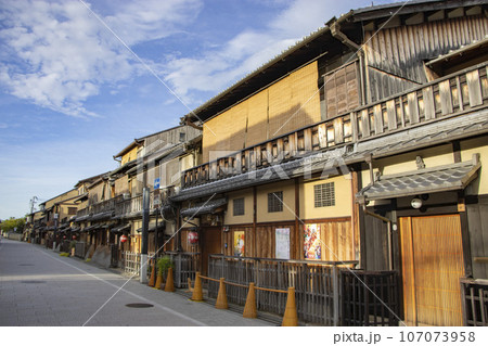 京都 祇園 花見小路 107073958