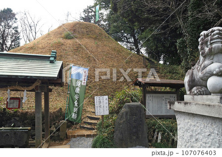 東沼神社の富士塚【埼玉県川口市】 東沼神社の富士塚【埼玉県川口市】 107076403