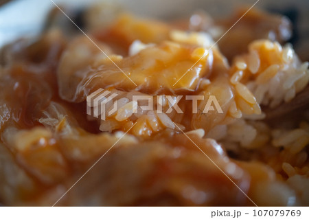 天然ヒラメ丼 107079769