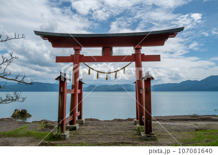 日本一深い湖　田沢湖 107081640