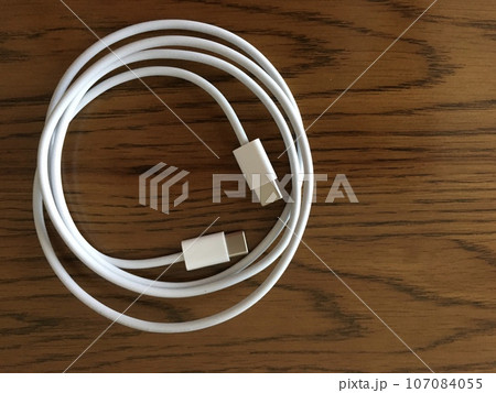 USB-C 充電ケーブル iPad 107084055