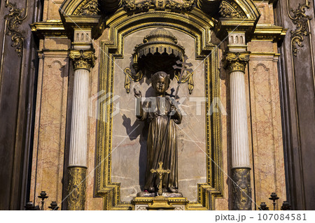 Notre Dame des victoires church, Paris, France 107084581