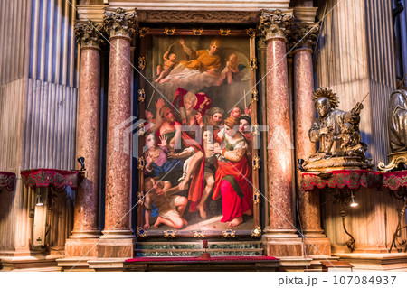 The Duomo, cathedral of Naples, campania, Italy 107084937