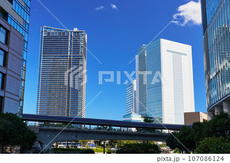 横浜 桜木町駅周辺の風景 横浜 桜木町駅周辺の風景 107086124