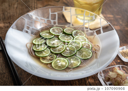 ぶっかけ冷やしすだち蕎麦 ぶっかけ冷やしすだち蕎麦 107090908