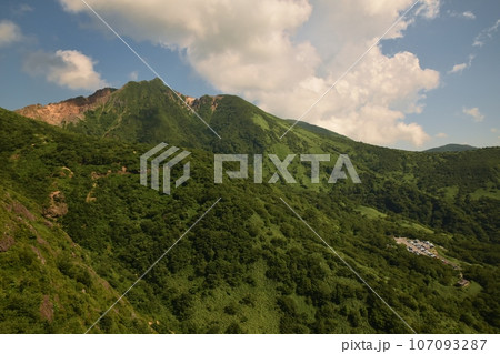 晴れた夏の朝日岳 栃木 晴れた夏の朝日岳 栃木 107093287