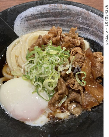 牛肉温玉ぶっかけ 牛肉温玉ぶっかけ 107094226