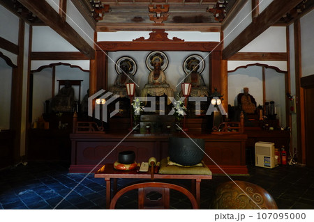 浄智寺　阿弥陀如来　釈迦如来　弥勒如来 107095000