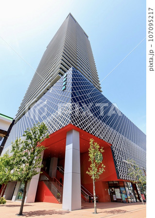 名古屋市、御園座の建物外観 107095217