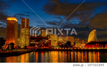 横浜夜景　Sep.2023　 107101895