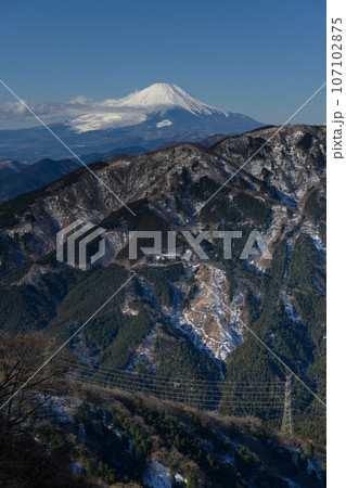 大山から見た富士山 大山から見た富士山 107102875