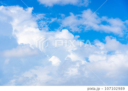青空と雲 青空と雲 107102989