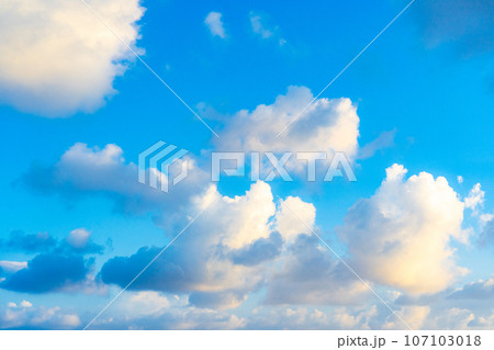 青空と雲 107103018