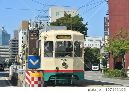 ライトレール　富山県富山市 107103196