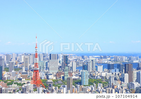 東京都、東京の町並みと東京タワーの風景 東京都、東京の町並みと東京タワーの風景 107104914