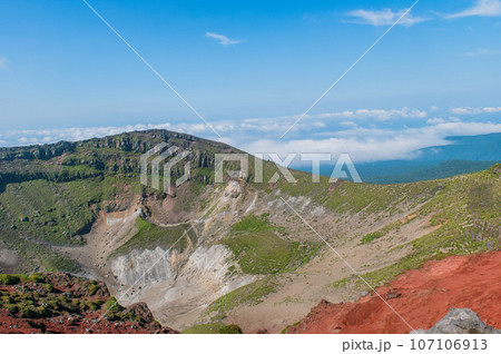 天孫降臨の地 高千穂峰登山 天孫降臨の地 高千穂峰登山 107106913