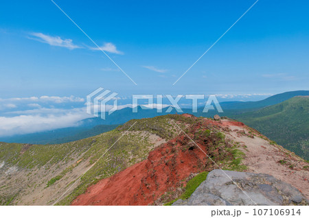 天孫降臨の地 高千穂峰登山 天孫降臨の地 高千穂峰登山 107106914