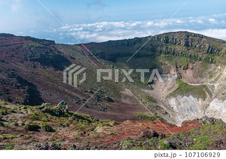 天孫降臨の地 高千穂峰登山 天孫降臨の地 高千穂峰登山 107106929