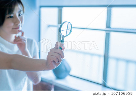 一人の美しい女性 107106959