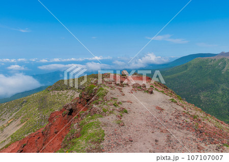 天孫降臨の地 高千穂峰登山 天孫降臨の地 高千穂峰登山 107107007