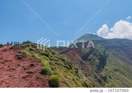 天孫降臨の地 高千穂峰登山 天孫降臨の地 高千穂峰登山 107107060