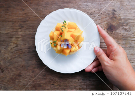 mango cake or mango cheese cake , mango cheese pie 107107243