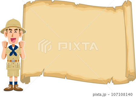 空欄の古い地図の前で笑顔を見せる探検家 107108140