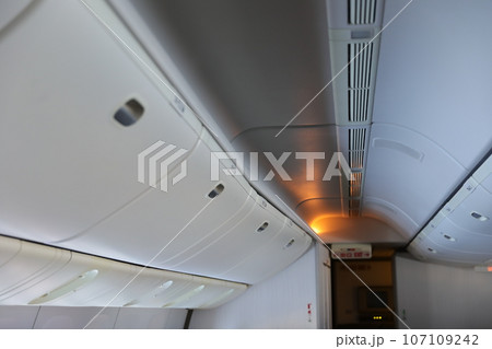 777 飛行機 航空機 107109242