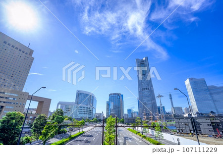 横浜　2023夏　桜木町 107111229