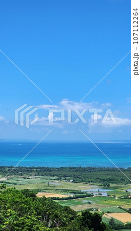 石垣島 眼下に広がるパノラマ 石垣島 眼下に広がるパノラマ 107112264