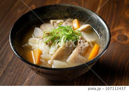 豚汁 107112437