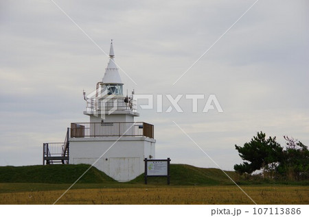 北海道江差町　鴎島灯台 107113886