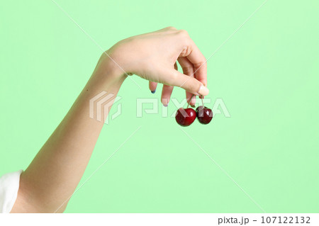 Hand with Fruit 107122132
