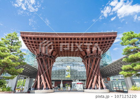 【石川県】金沢駅東口の風景 107125220