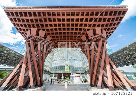 【石川県】金沢駅東口の風景 107125223